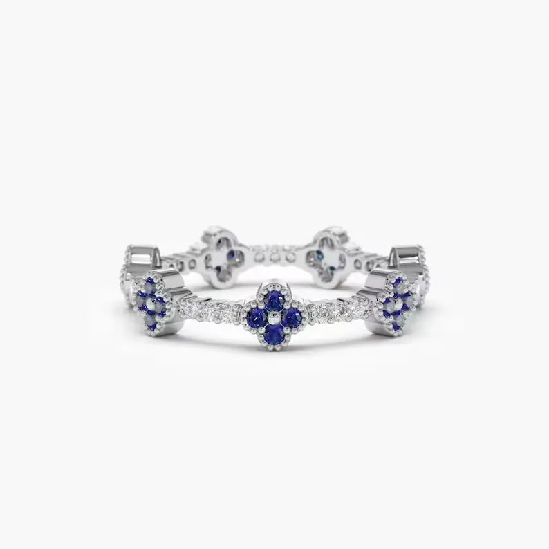 Anillo de Tréboles Eternos | Hecho en Plata + Baño de Oro 14K ✨